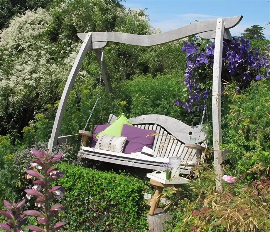 Качели на даче фото Hand made Swing seats by Sitting Spiritually - Heart Home