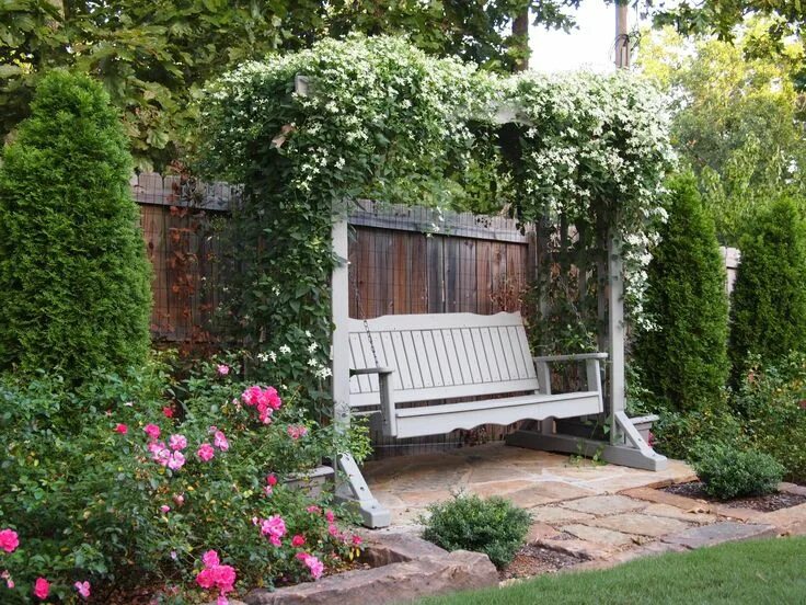 Качели на садовом участке фото Sue's gardens in Arkansas, one year later - FineGardening Garden swing, Garden s