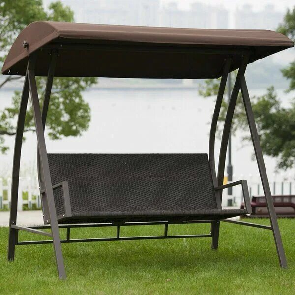 Качели садовые металлические с крышей фото Patio post swing chair offers very comfortable seating for relaxing in the yard 