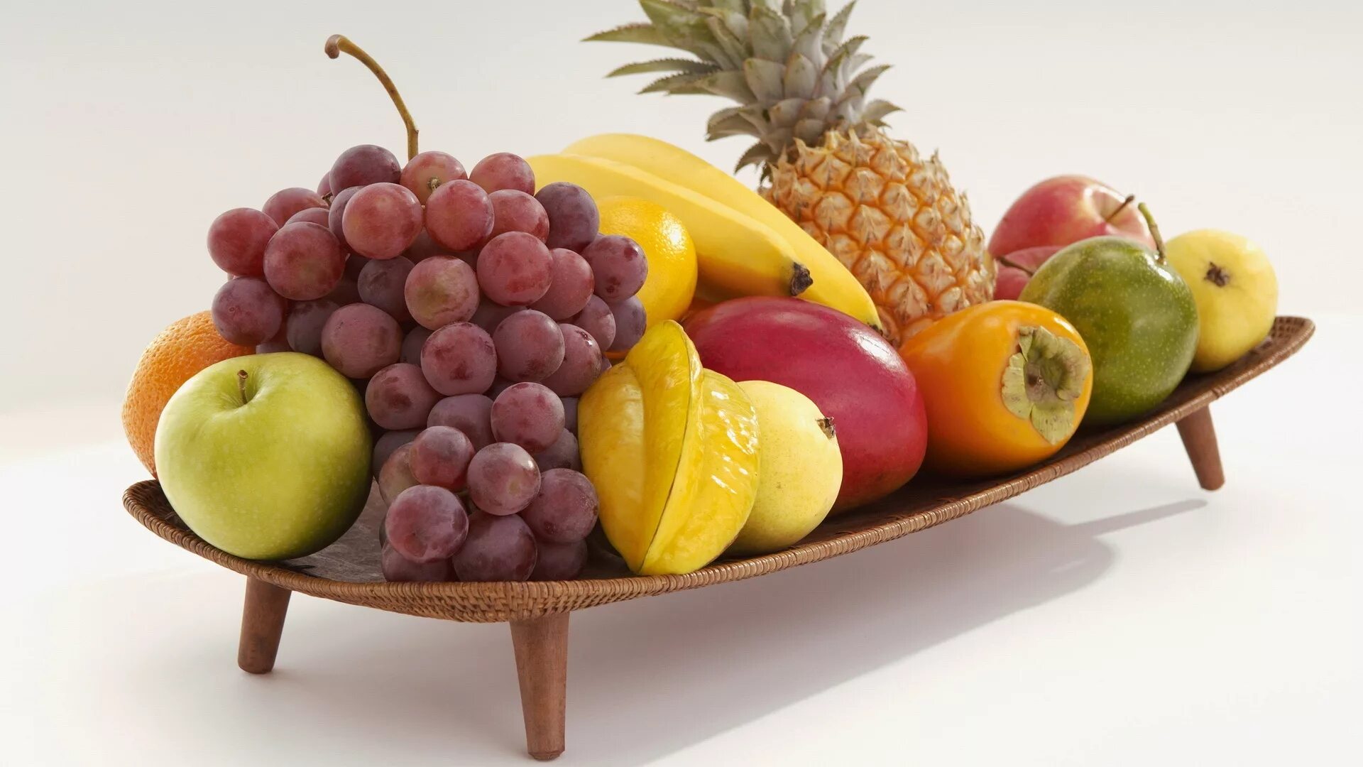 Качественное фото фрукты в вазе Download wallpaper berries, Apple, grapes, bananas, fruit, pineapple, dessert, s