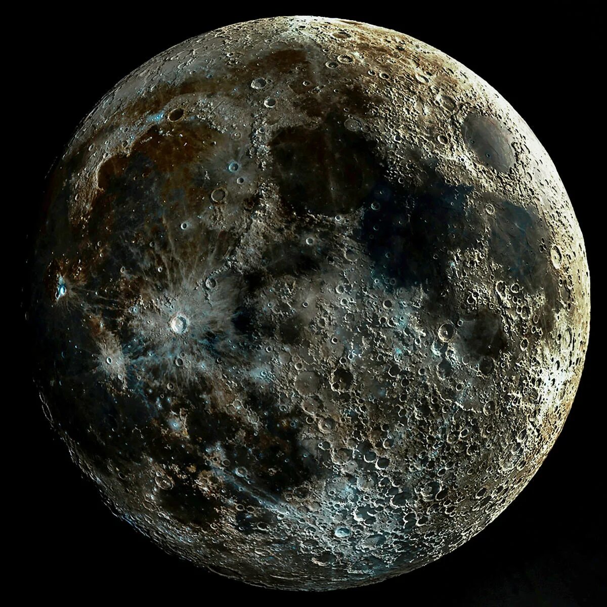 Качественное фото луны Photographer takes 'clearest ever' photo of moon by combining phases into one im