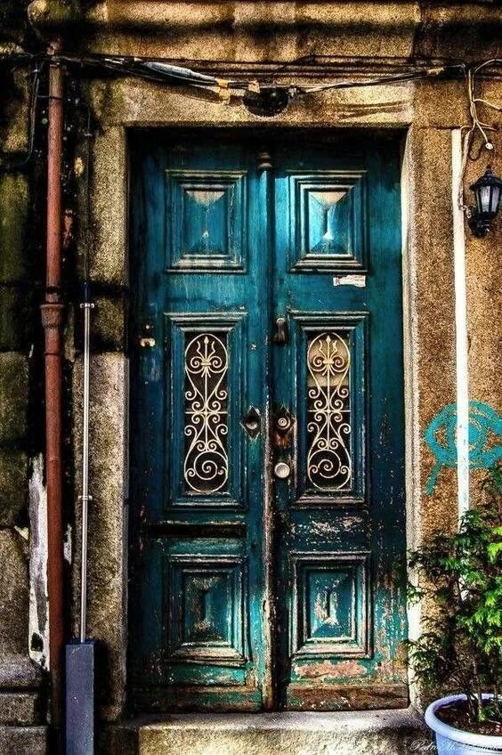 Качественные фото дверей Pin by Lossa on Интерьер и Архитектура Painted front doors, Front door paint col