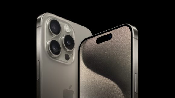 Качество фото iphone 15 pro Коты и собаки на острове. Для выреза экрана iPhone 14 Pro сделали тамагочи