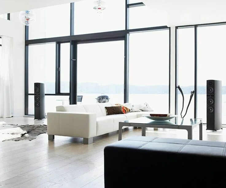 Качество в дизайне интерьера Chic living room... White interior design, White interior design living room, In