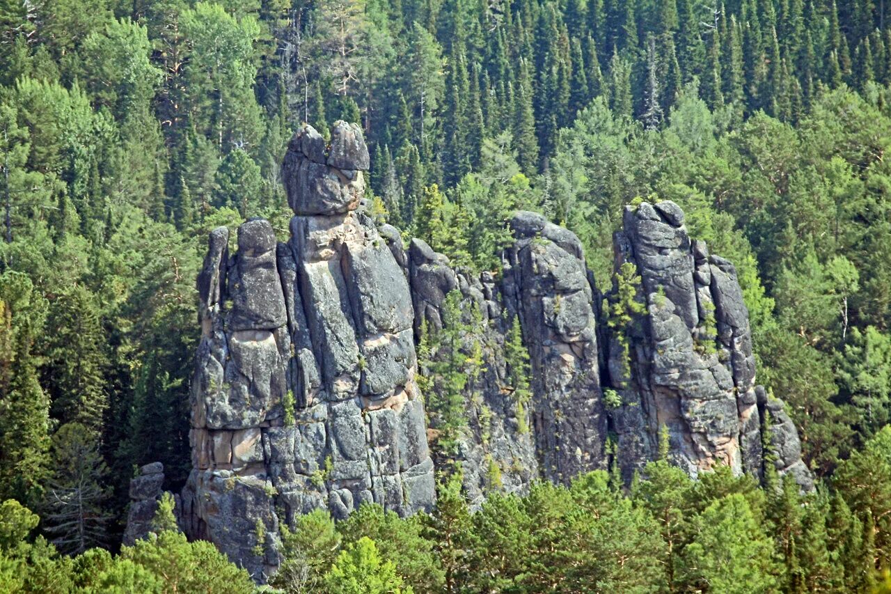 Качинские столбы красноярск фото Фото: Национальный парк Красноярские Столбы, главный вход, заповедник, городской