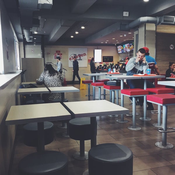 Кафе 1331 пятницкое ш 12 фото KFC - Fast Food Restaurant in Москва