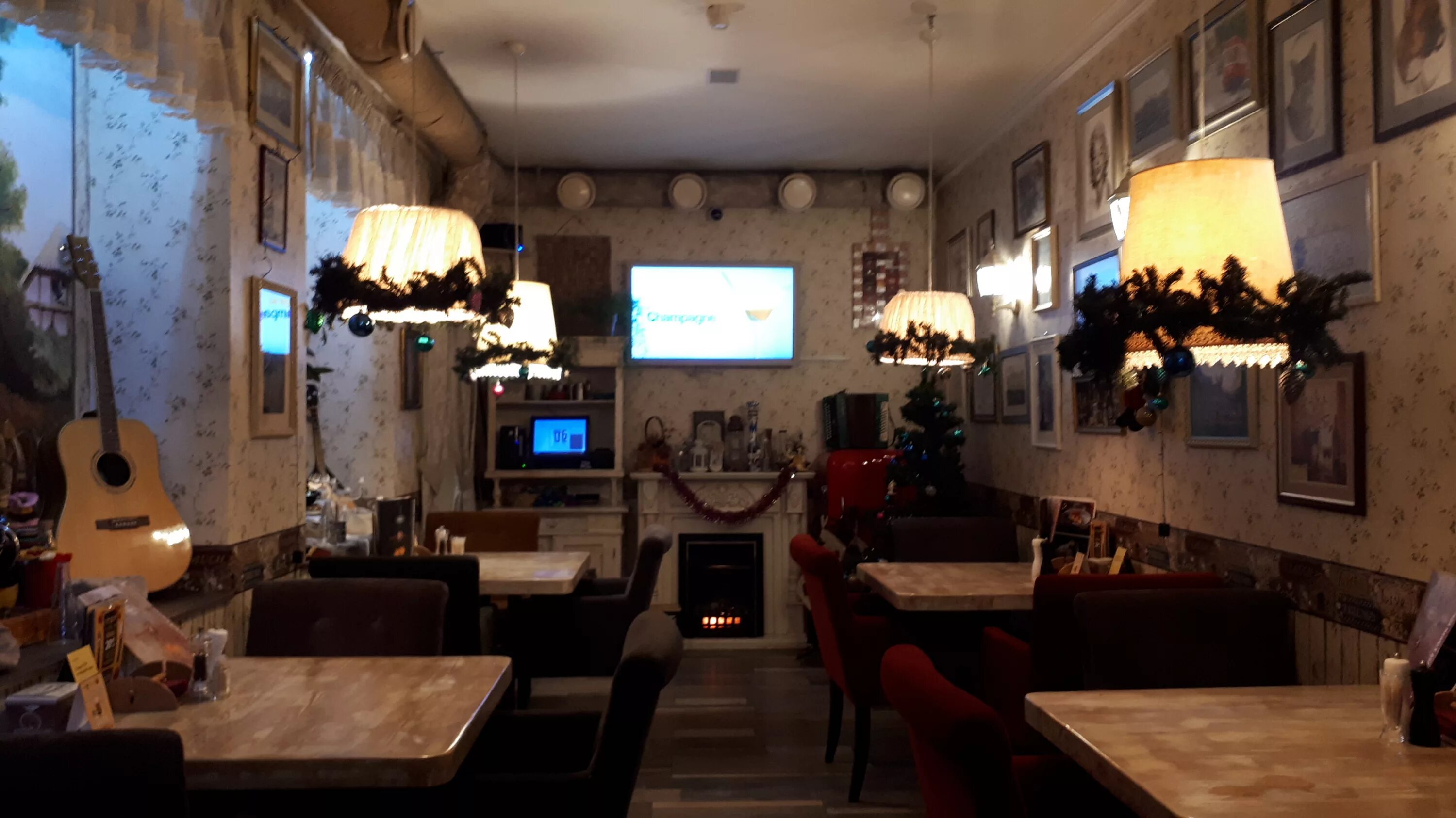 Кафе бар звезда ул бабушкина 42а фото Granny`s Bar, кафе-бар в Тюмени - отзыв и оценка - Аврора