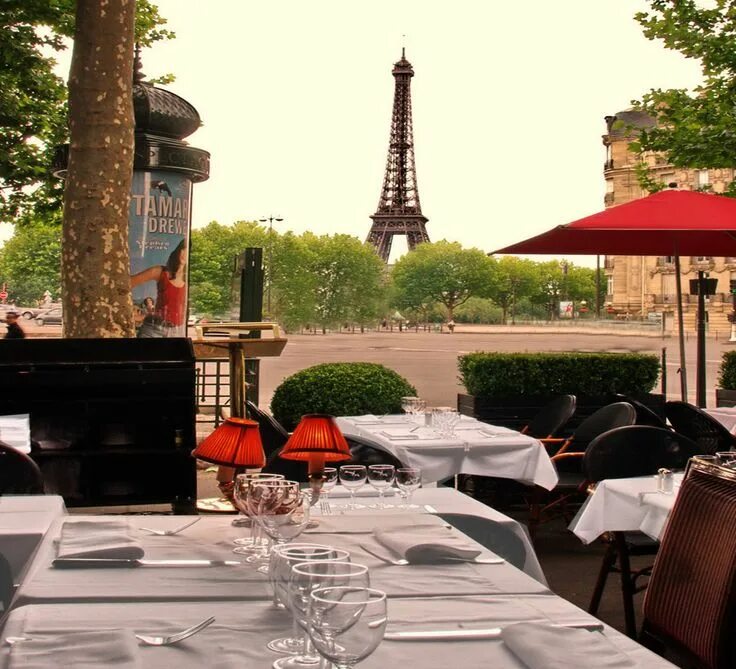 Кафе capitaine в париже фото Photos - Chez Francis Dinner in paris, Paris restaurants, Beautiful places in th