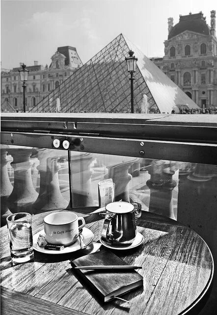 Кафе черно белое фото Le cafe Marly, musee du Louvre Paris travel, Paris cafe, Louvre