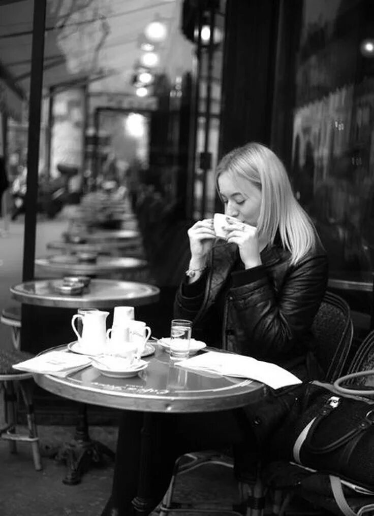 Кафе девушка фото кофе Pin en Кафе*Café*настроение*утро*mood*morning Cafe de flore, Imágenes de café, C