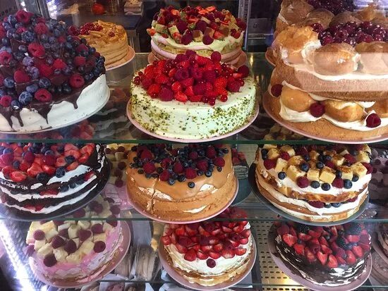 Кафе фото торты в такие коробки упаковываются тортики с собой - Picture of I Love Cake, Moscow -