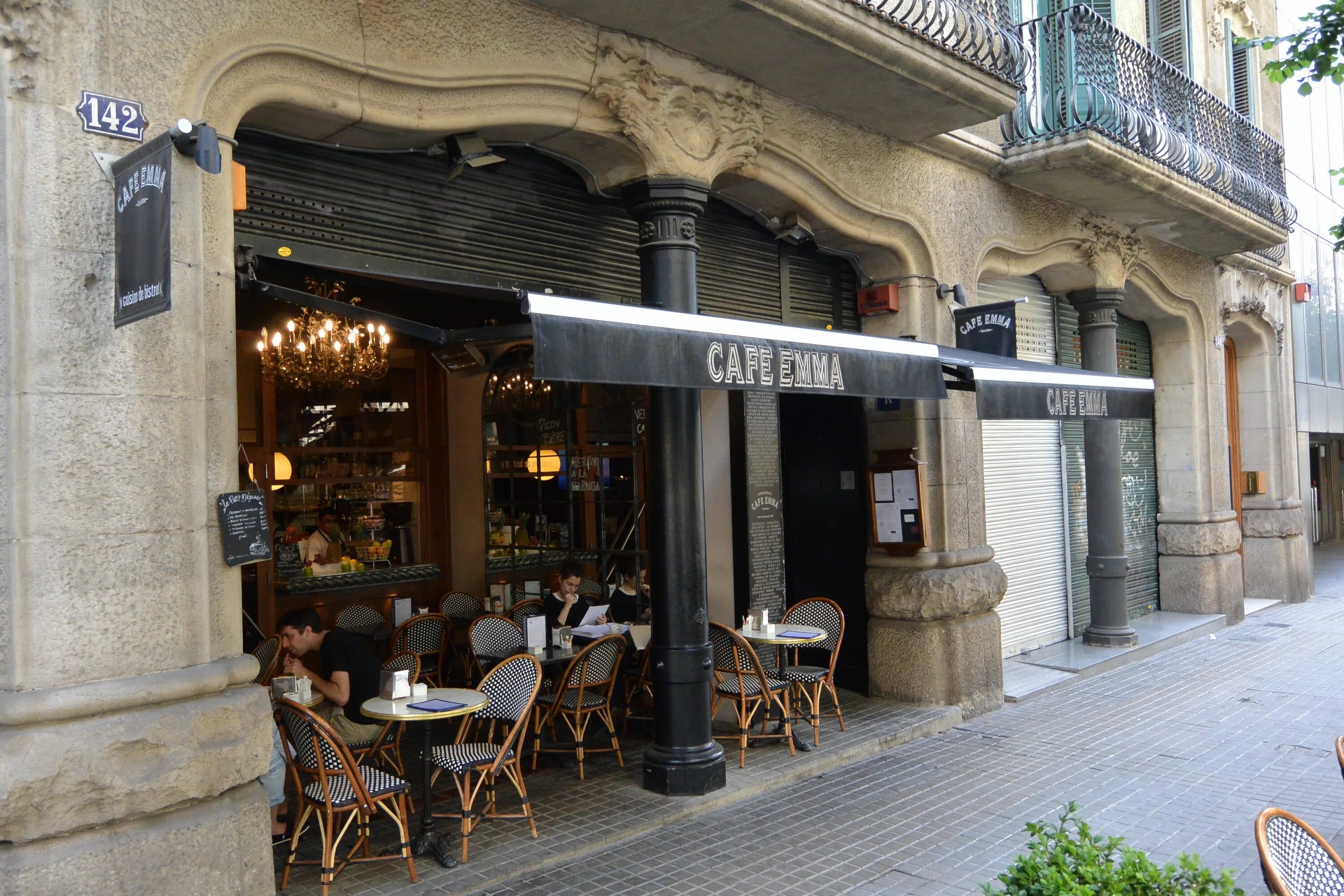 Кафе фото вк Catalan cafes, Barcelona Outdoor decor, Decor, Outdoor