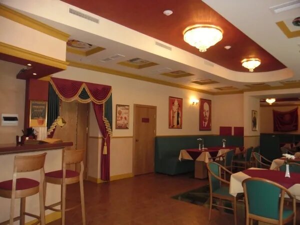 Кафе кирова фото Райком Рестораны Кирова restoran-kirov.ru