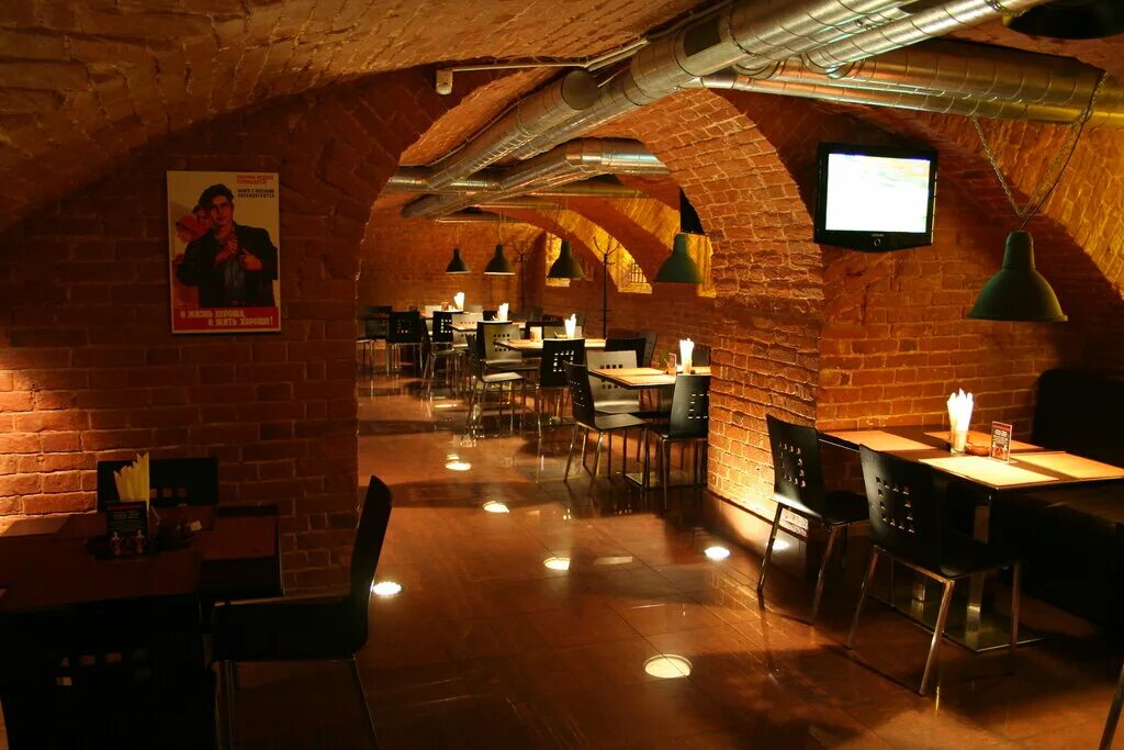 Кафе кирова фото Permanently closed: Kazemat, pivnoy bar, bar, pub, Kirov, Moskovskaya Street, 25