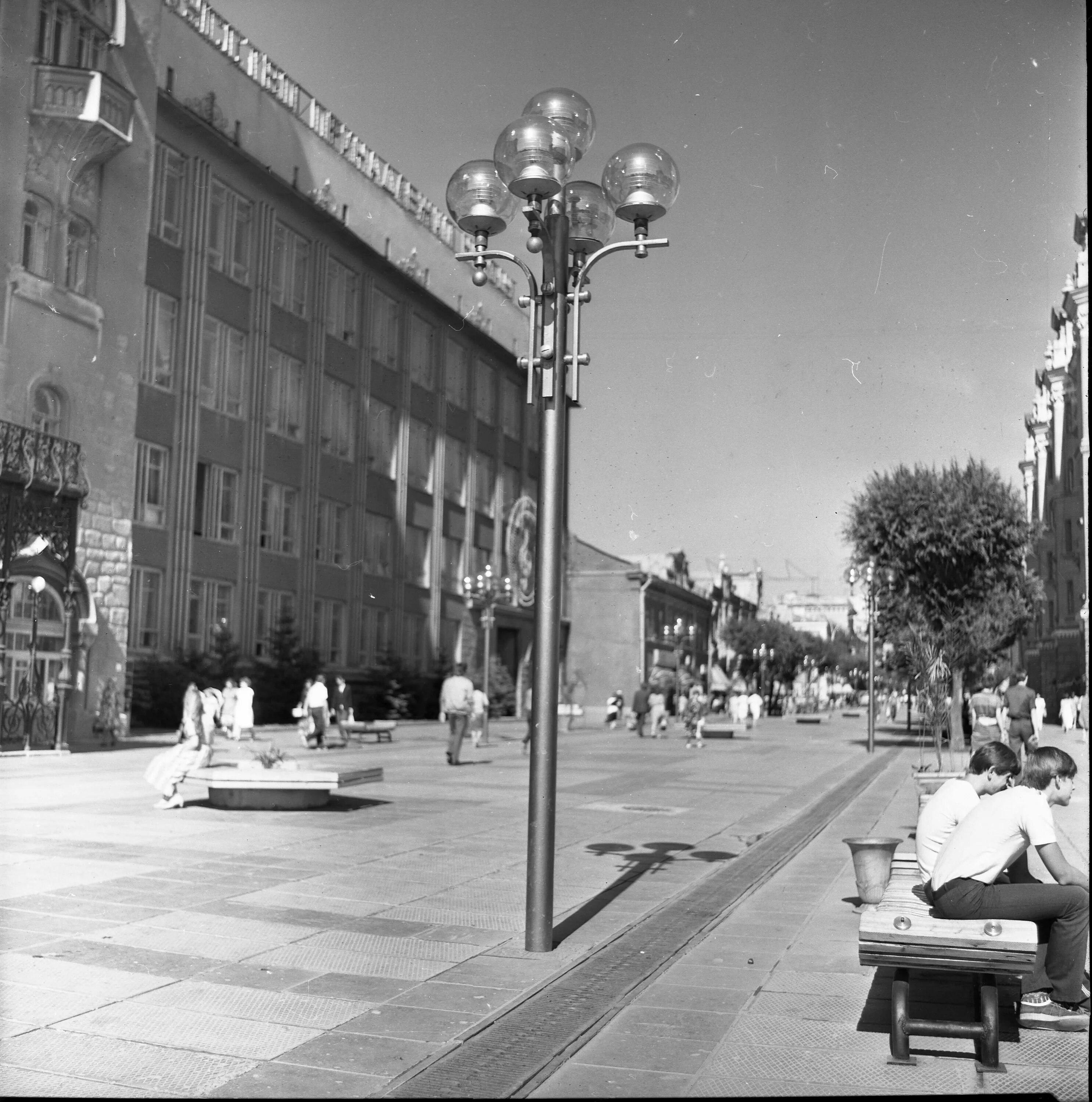 Кафе лира в москве в ссср фото Проспект Кирова от консерватории Фотографии старого Саратова