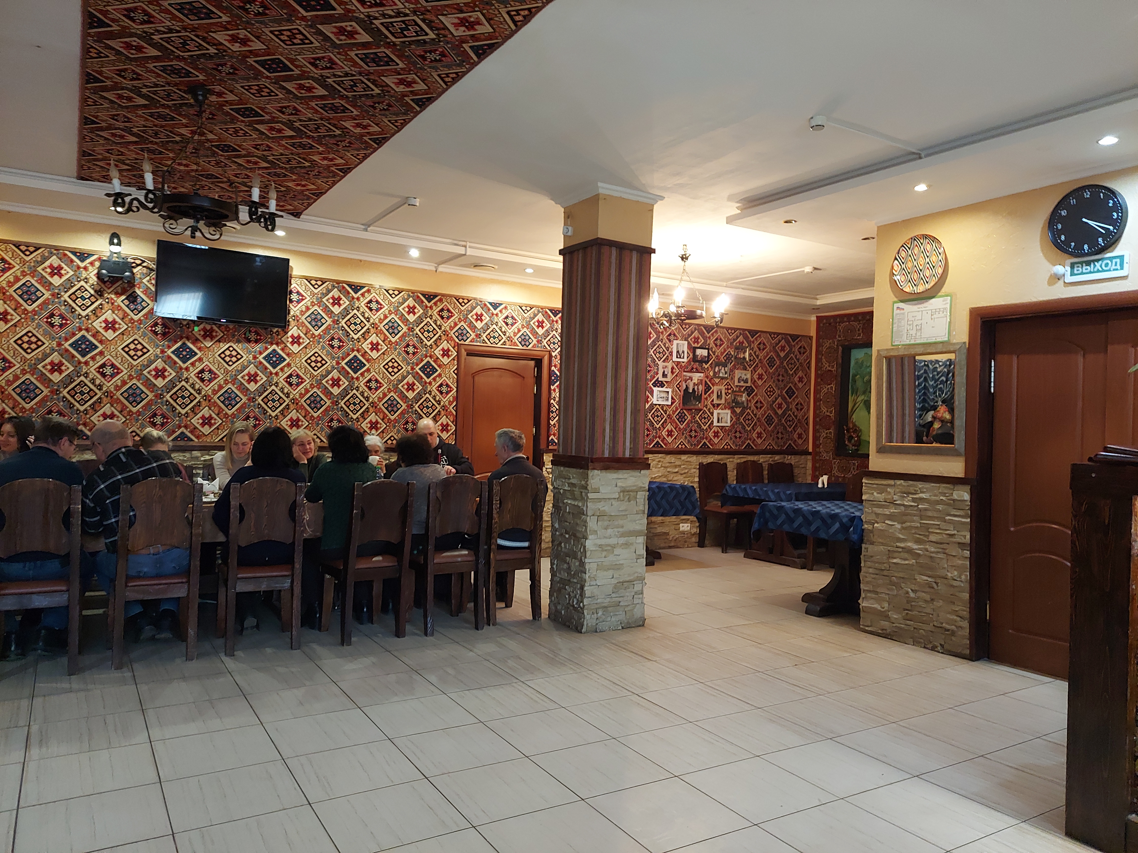 Кафе медея интернациональная ул 112а фото cafe's Kafe-bar Medeya in specifics, Sovetskaya Street, 14А - Yandex Maps