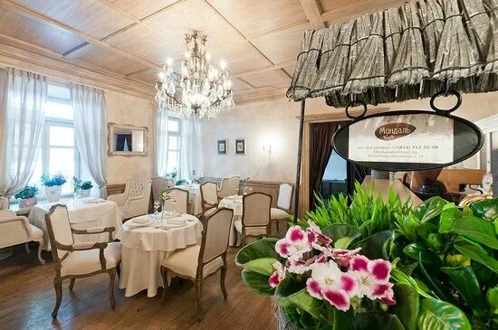 Кафе миндаль фото Барный зал - Picture of Mindal Cafe, St. Petersburg - Tripadvisor