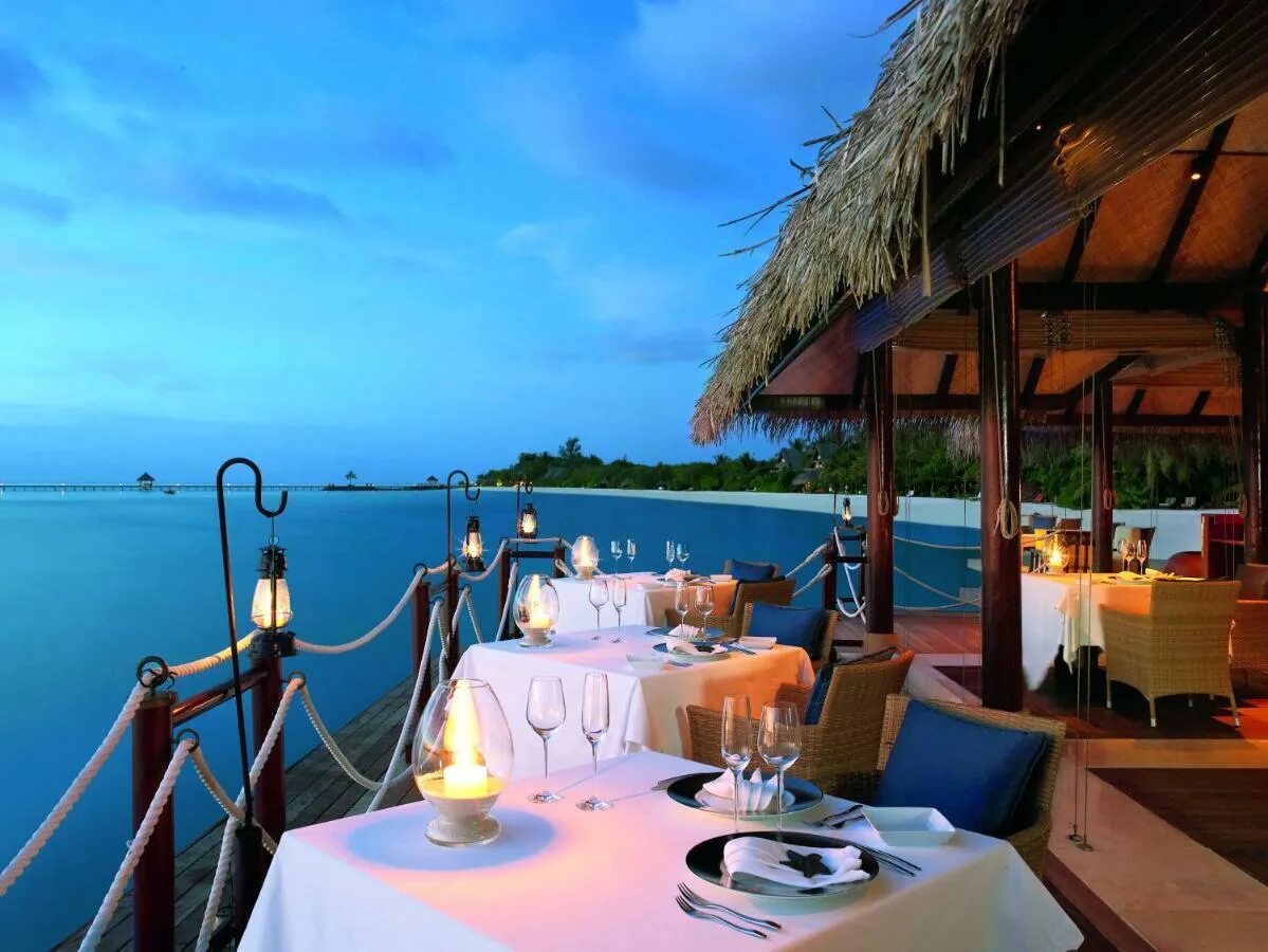 Кафе море фото Отель Taj Exotica Resort & Spa 5* / Мальдивы / Южный Мале Атолл - фото, туры в о