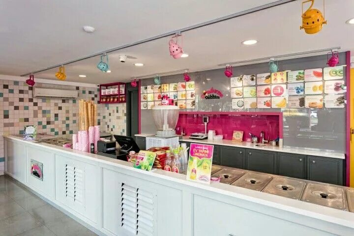 Кафе мороженое фото Ice cream shop retail design Dondurma, Modern iç dekorasyon, Iç mekan