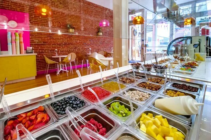 Кафе мороженое фото Yogurt Shop Interior Design Ideas and Options. Different Concepts. Frozen yogurt