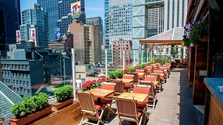 Кафе нью йорка фото The Best Rooftop Bars in NYC with Epic Skyline Views Rooftop bars nyc, Nyc rooft