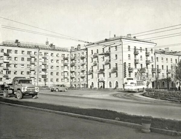 Кафе площадь партизан 3 фото Брянск, район площади Партизан, 1970 год