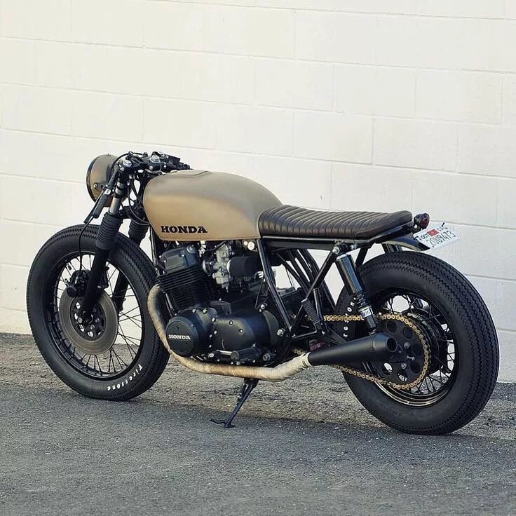 Кафе рейсер фото днепр Honda CB750 By @seaweedandgravel // caferacernation.co // #caferacer Cafe racer 