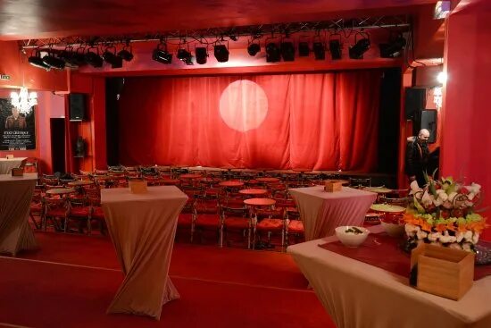 Кафе театральное ул кузьмина 1 фото Soirée privative au grand théâtre - Picture of Café Théâtre Les 3T, Toulouse - T