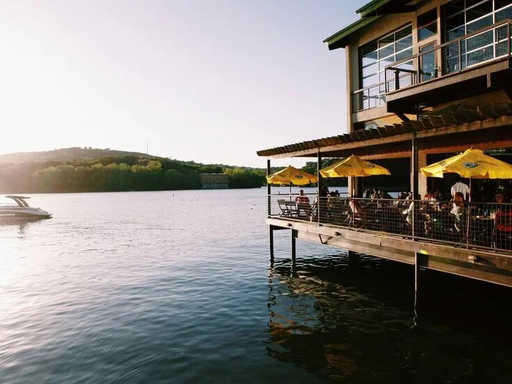 Кафе у озера фото 16 Austin Restaurants With Great Views Austin restaurant, Lakeside restaurant, A