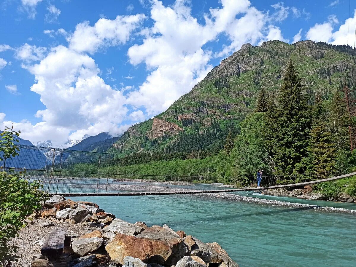 Кафе у реки теберда бадукский переулок фото Поход на Бадукские озера.Красивейший маршрут Домбая! Не жалея ног. Дзен