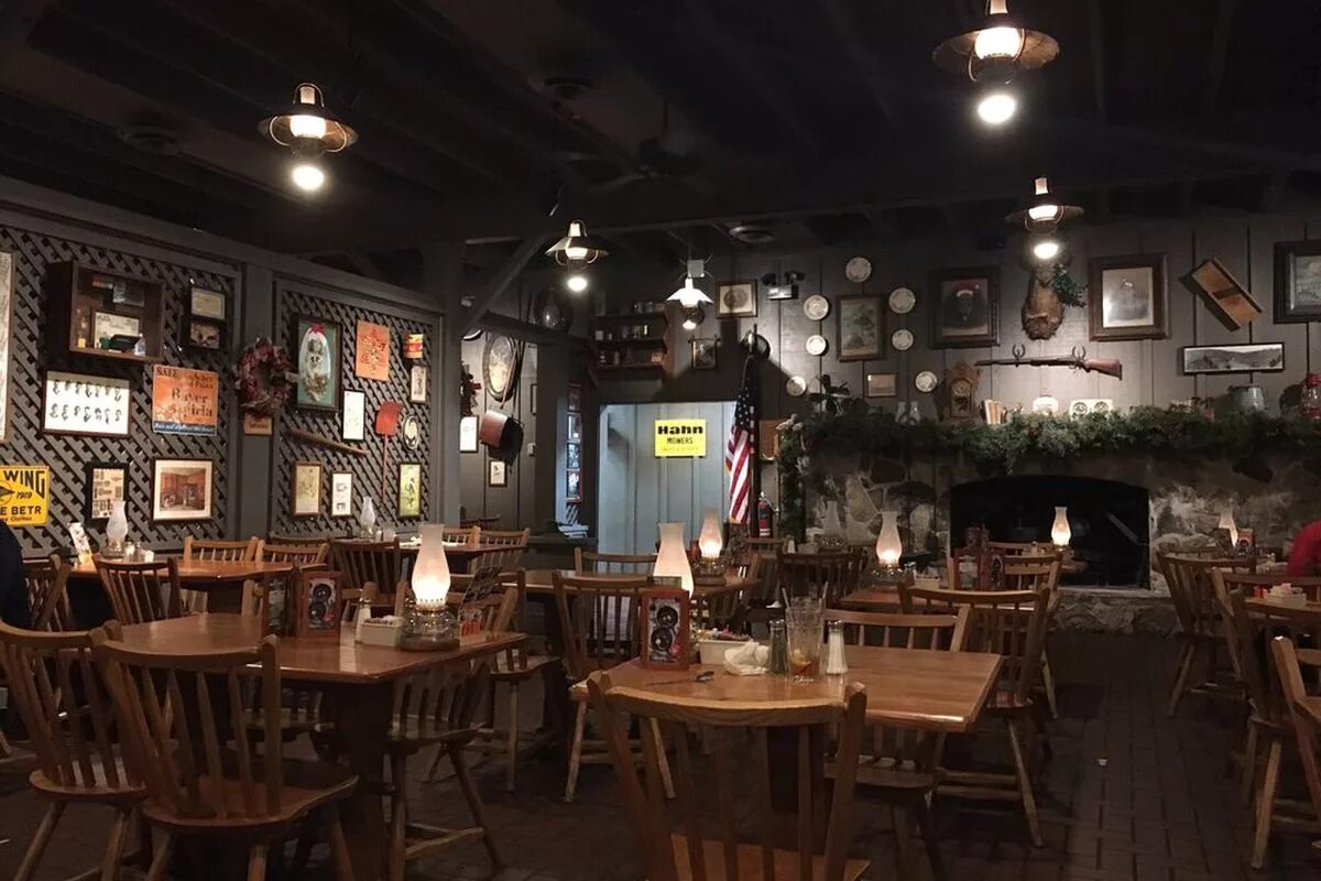 Кафе в джанглэед фото Oregon’s First Cracker Barrel Declares Opening Date - Eater Portland