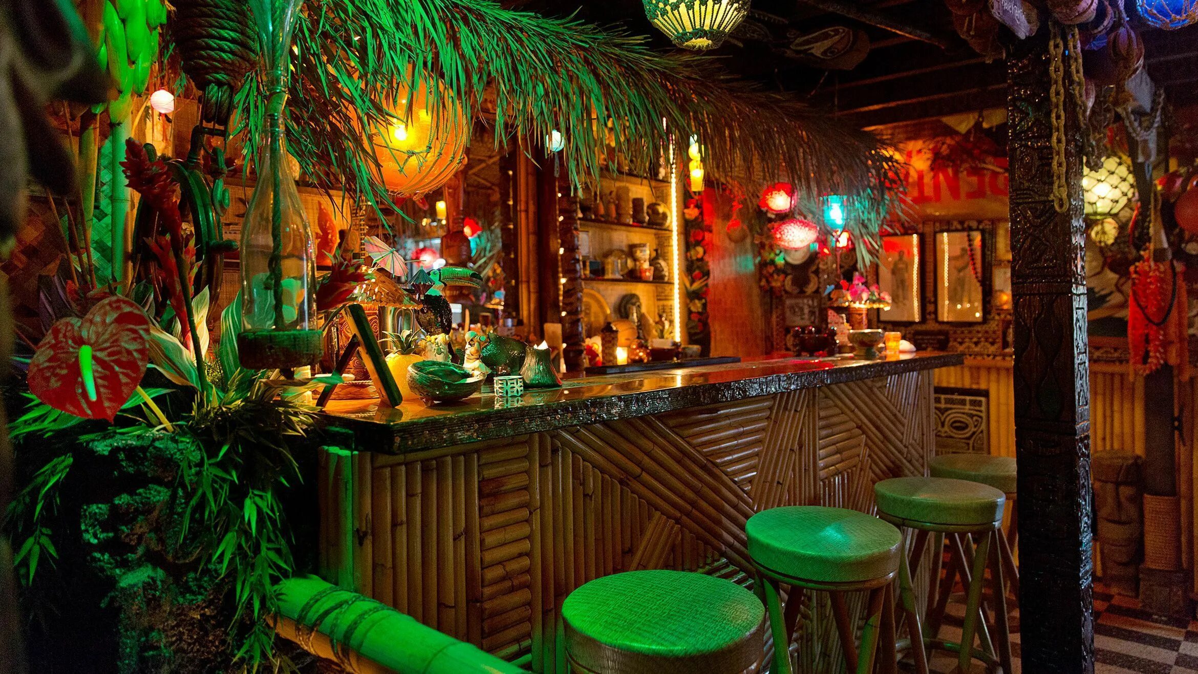 Кафе в джанглэед фото Party Inspiration Blog Bares tiki, Bar no quintal, Patio bar