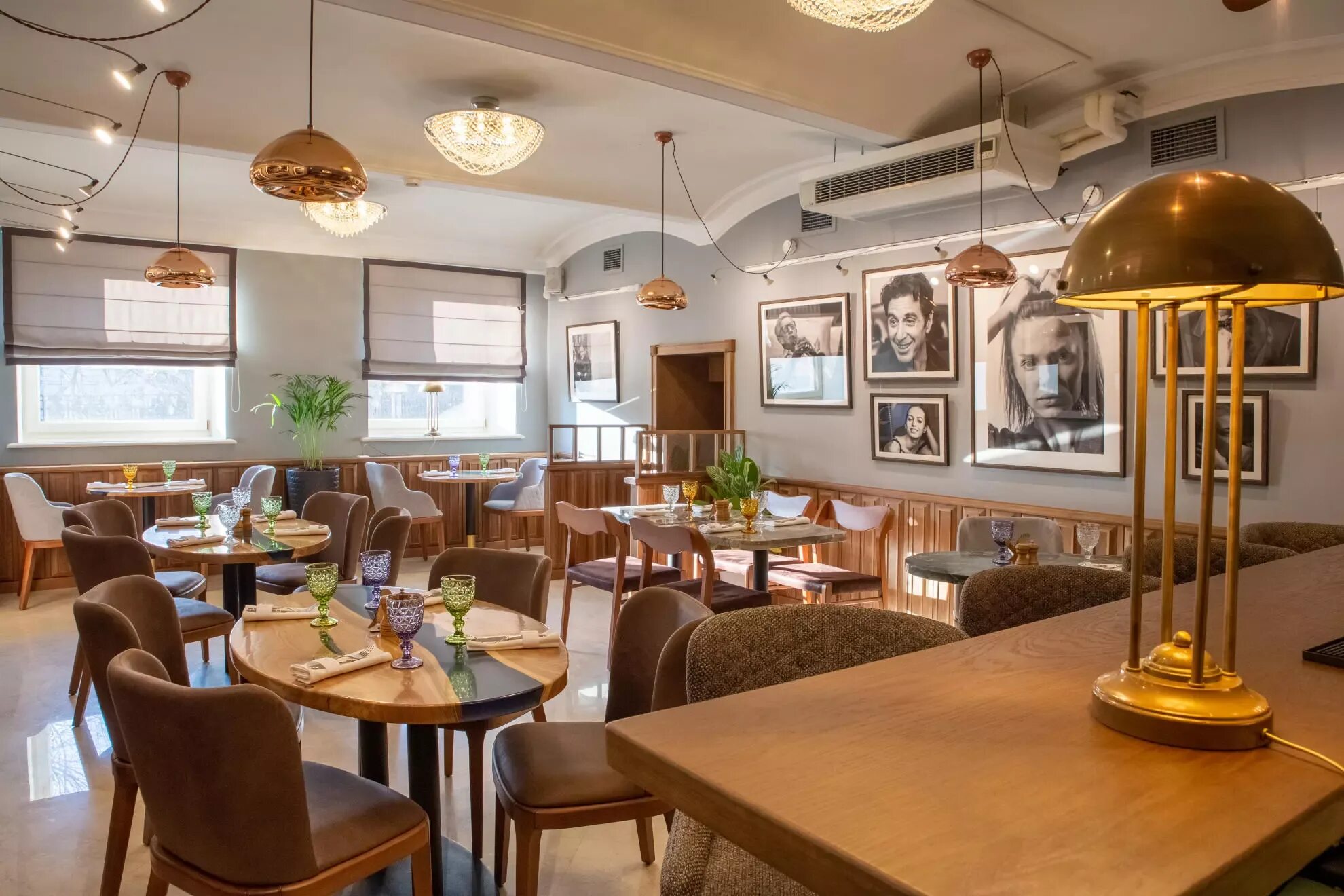 Кафе в москве цена фото Заказать столик - Гранд кафе 12 / Grand Cafe 12 в Москве Бесплатно забронировать