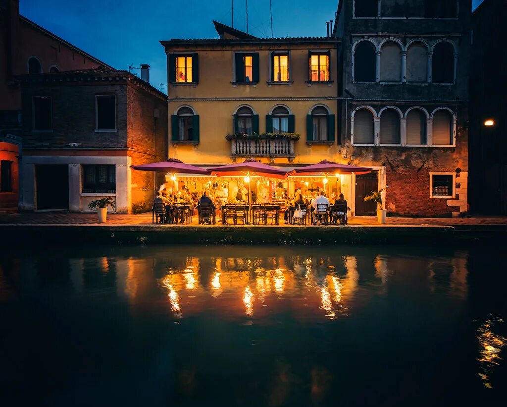 Кафе венеции фото Dinner by the Canal in Venice If I lived in Venice, I reck. Flickr