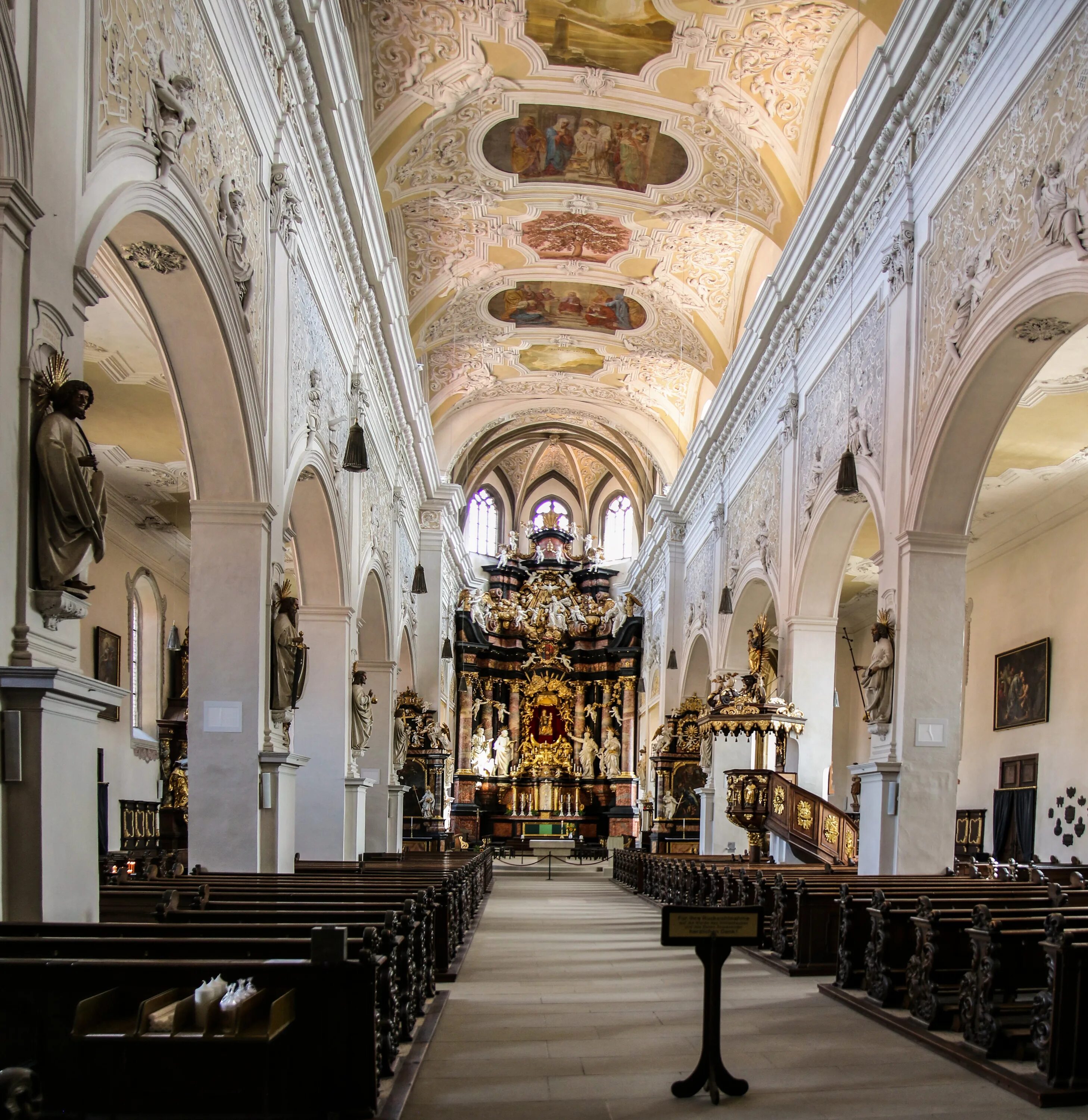 Кафедральный собор фото внутри Free Images : building, palace, religion, church, cathedral, chapel, place of wo