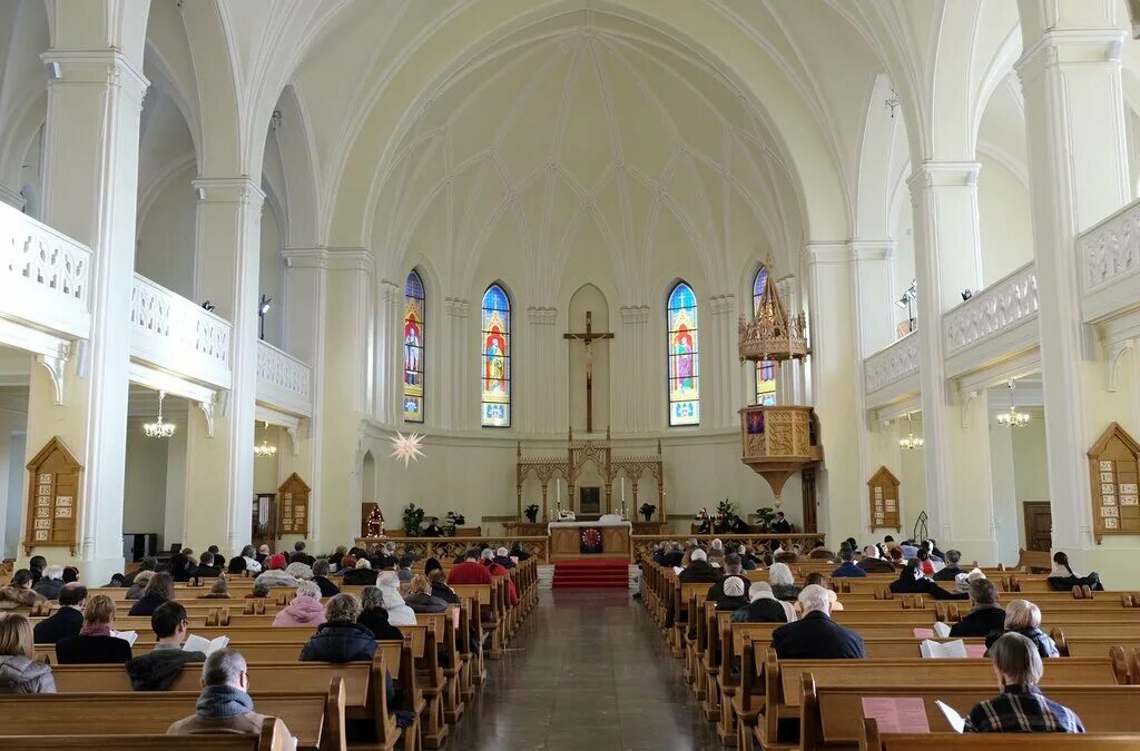 Кафедральный собор петра и павла фото Panorama: Yevangelichesko-Lyuteransky Svyatykh Petra i Pavla Cathedral, protesta