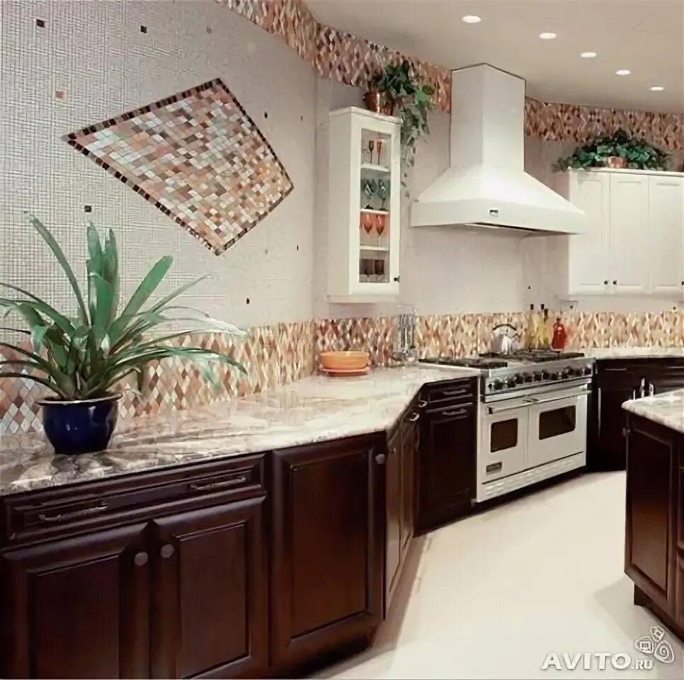 Кафельные стены на кухне фото Kitchen mosaic, Kitchen, Kitchen cabinets