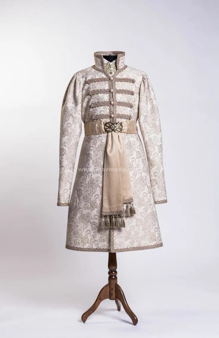 Кафтан мужской зимний в русском стиле купить Pin by Stef Steele on Barbat garb ideas in 2024 Russian clothing, Russian fashio