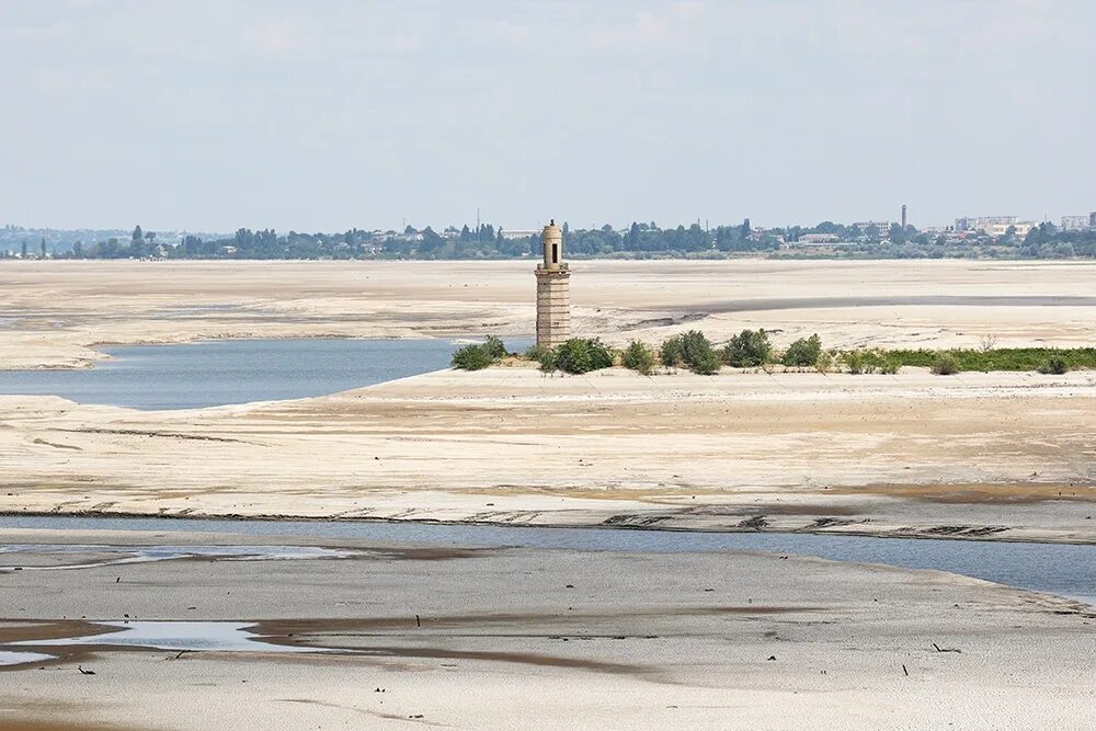 Каховское водохранилище сегодня фото 2024 Глава Мелитопольского района: Северо-Крымский канал больше не наполняется водой 