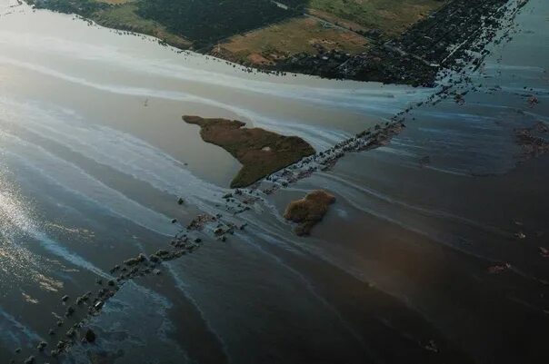 Каховское водохранилище сегодня фото 2024 Так выглядит сейчас Херсонская область с высоты птичьего полета. Фото: Paul Itki