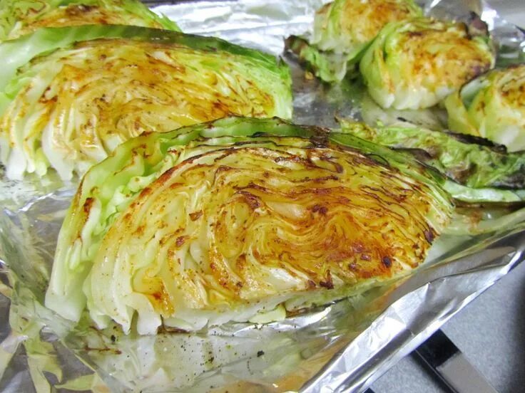 Капуста свежая рецепты с фото Roasted Cabbage Wedges with Smoked Paprika Roasted cabbage, Roasted cabbage wedg