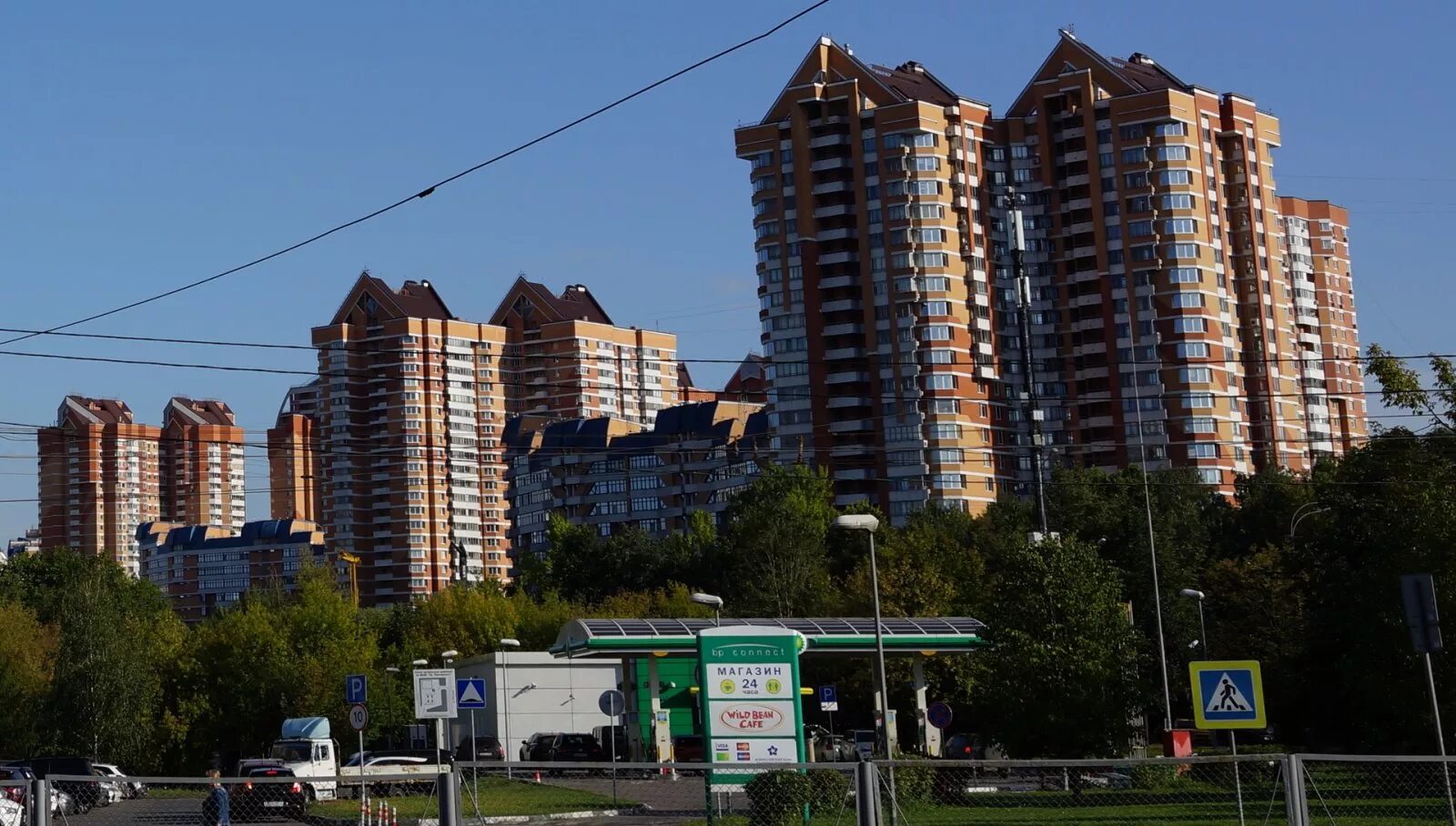 Кар сити ул удальцова 36 фото Жилые дома по улице Удальцова, 33, 35, 37 и 39 Москва, 25.08.2019 г..JPG - Росси