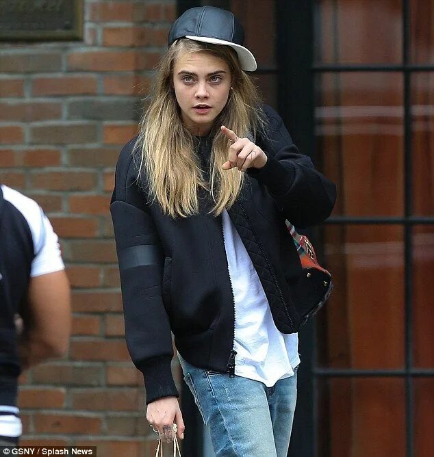 Кара делевинь в жизни фото What a difference a day makes! Cara Delevingne shows the strain of being the har