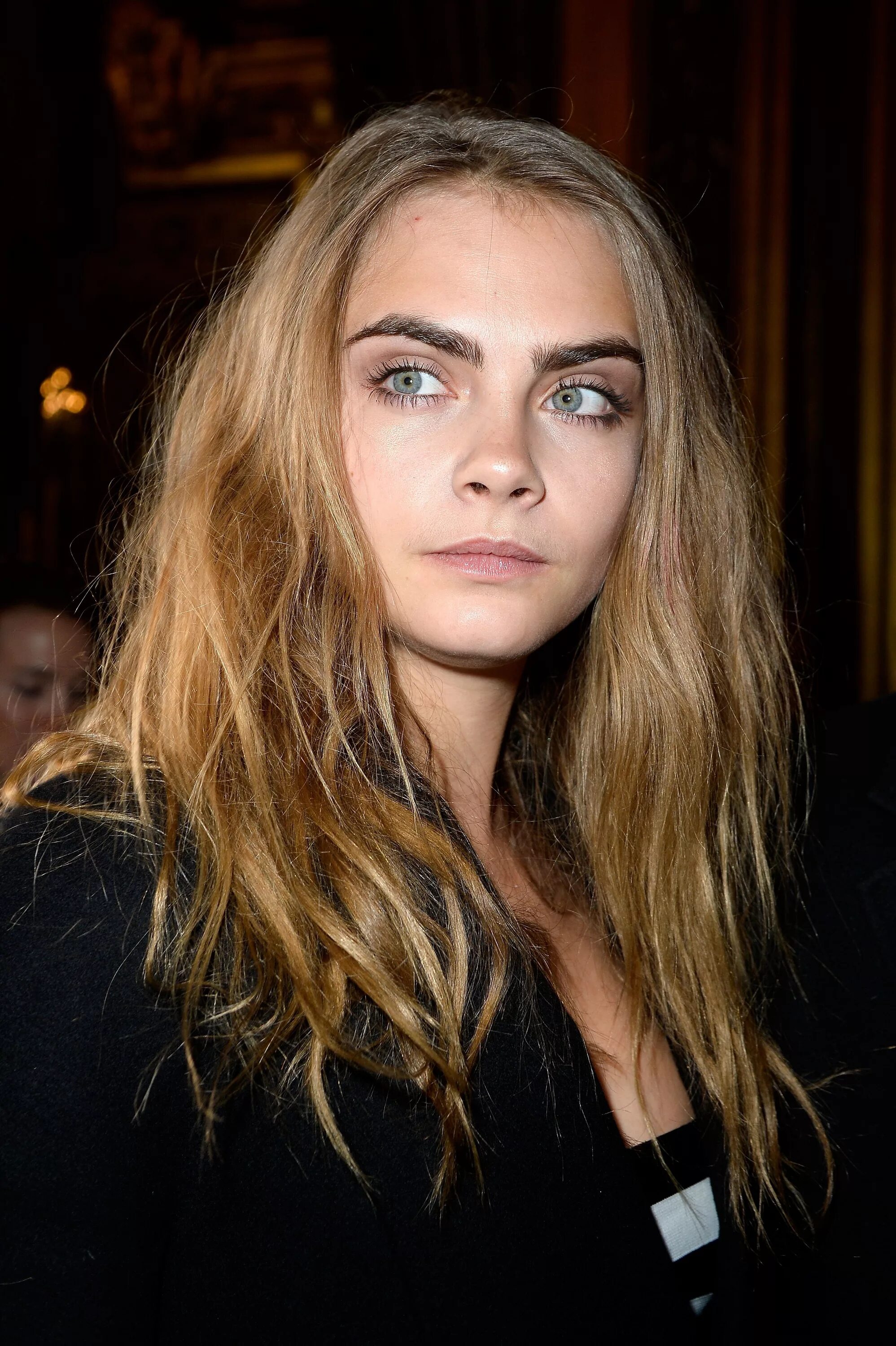 Кара девиль фото See Cara Delevingne in the 'Paper Towns' Poster Cara delevingne eyebrows, Cara d