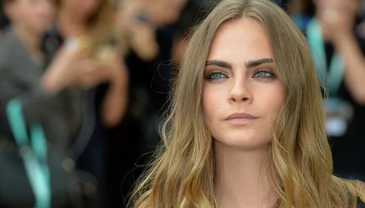 Кара девиль фото Acusan a Cara Delevingne de robarse un diseño Hair styles 2016, Cara delevingne 