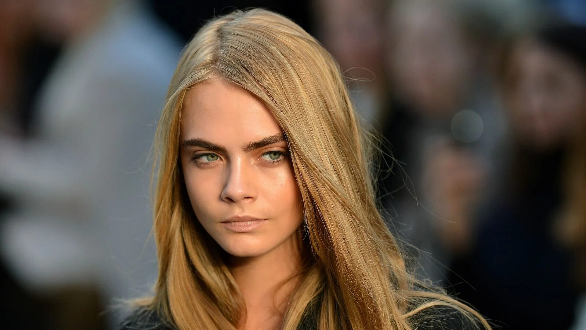 Кара девиль фото Cara Delevingne Battled Depression as a Teen - Celebrities with Depression Marie