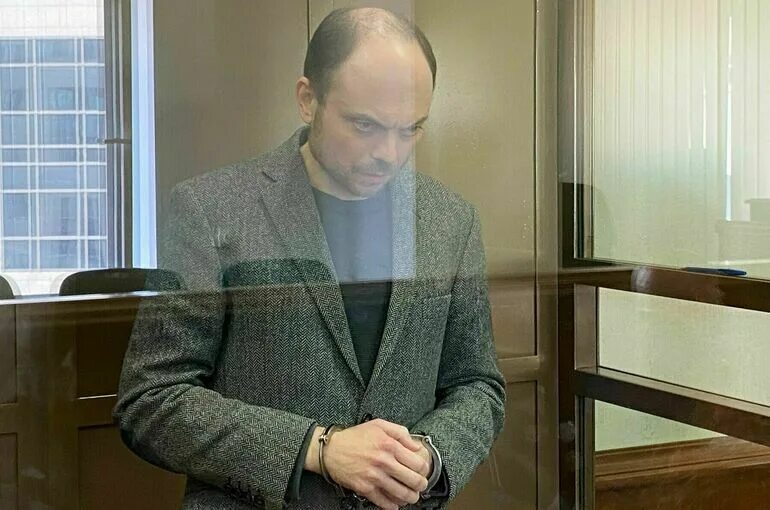 Кара мурза фото Латвия запретила въезд 10 россиянам в связи с делом Кара-Мурзы* - Парламентская 