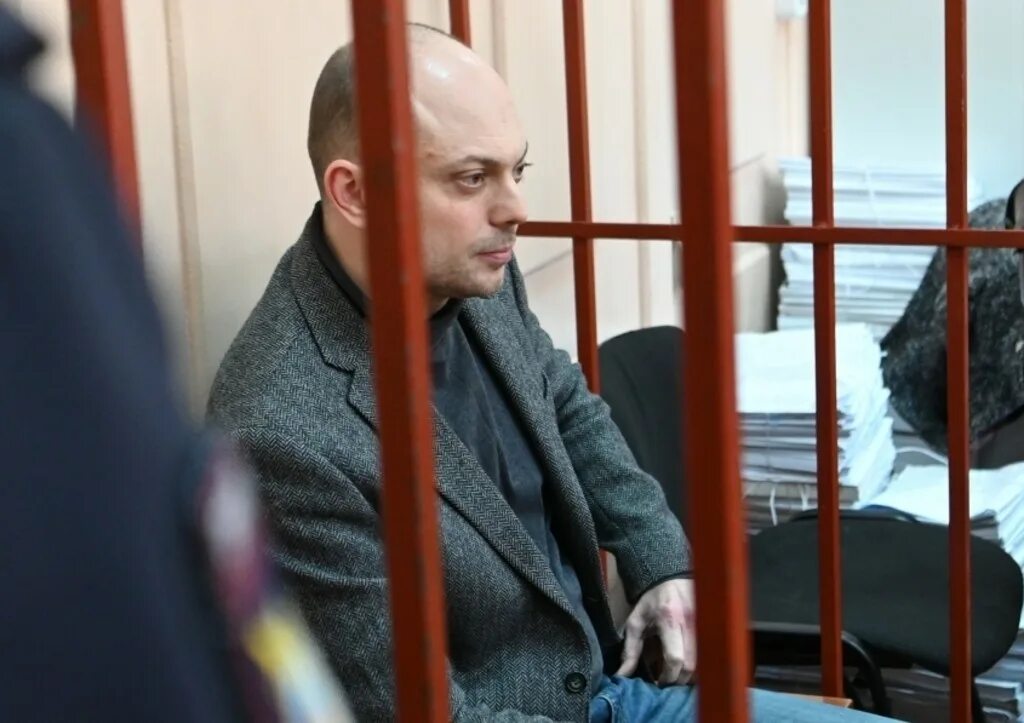 Кара мурза фото Оппозиционеру Кара-Мурзе продлили арест по делу о фейках и госизмене - NEWS.ru -