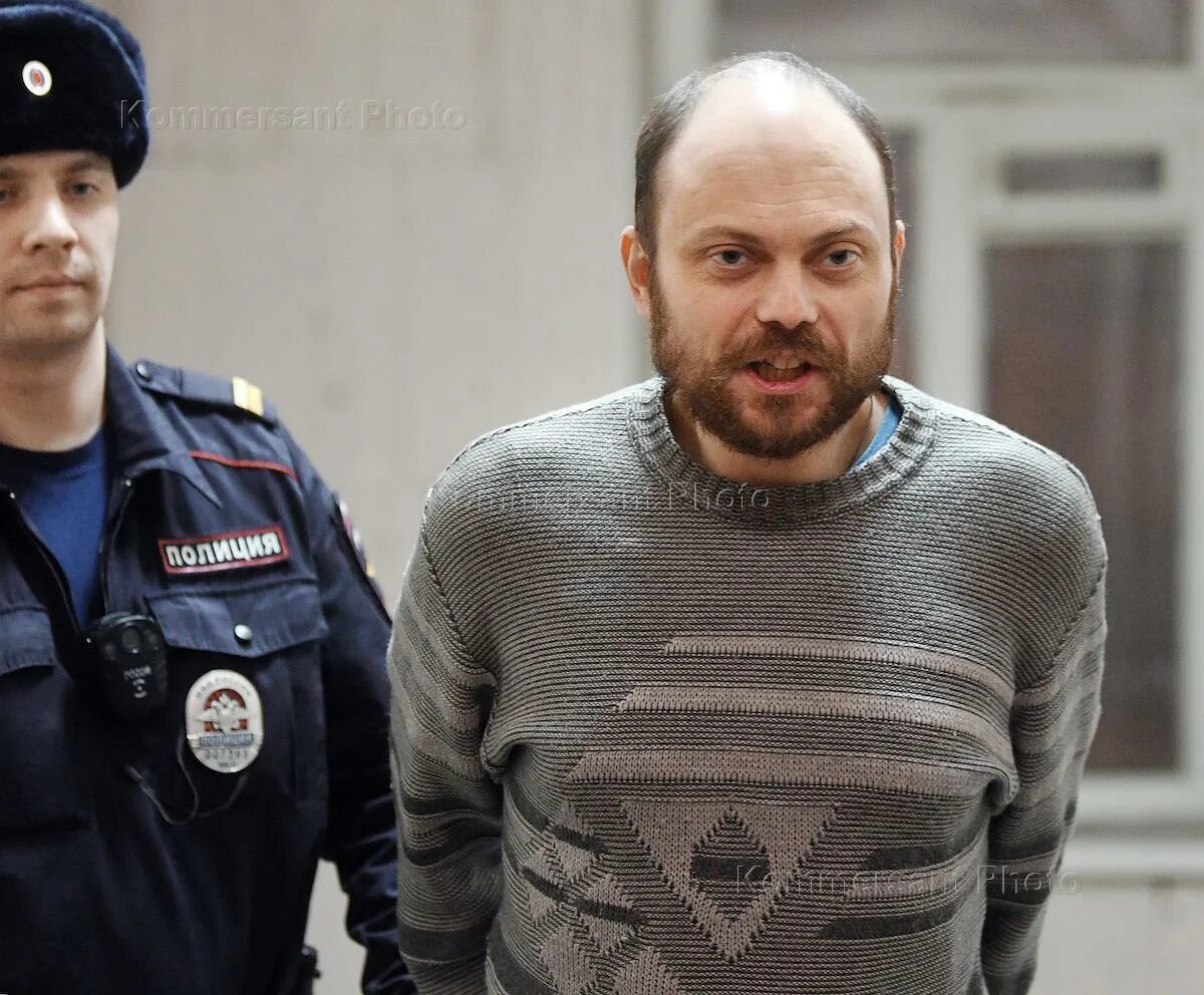Кара мурза фото Продление срока содержания под стражей публицисту и общественному деятелю Владим