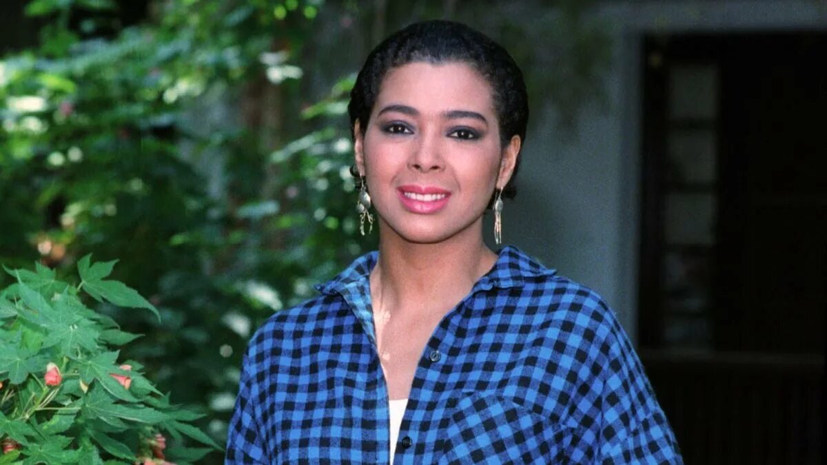 Кара певица фото Irene Cara, star of 'Flashdance' and 'Fame,' dies at 63; had ties to Tampa Bay